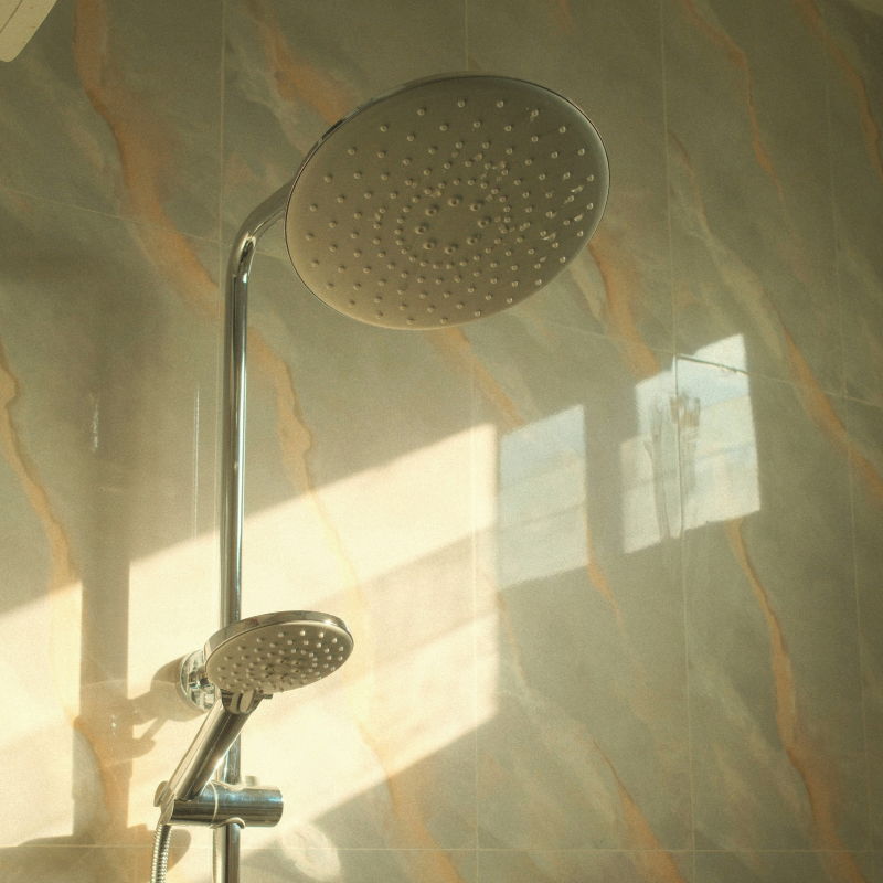 Installation douche, rénovation plomberie salle de bain